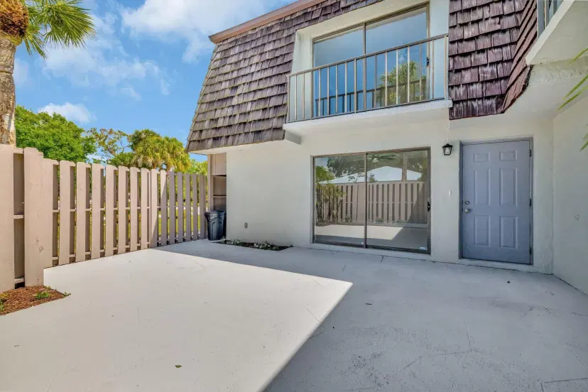 Picture of 816 NW 10Th Terrace, Stuart FL 34994
