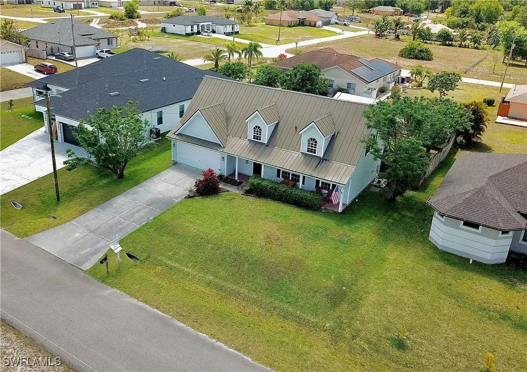 Picture of 4303 10Th St W, Lehigh Acres, FL 33971