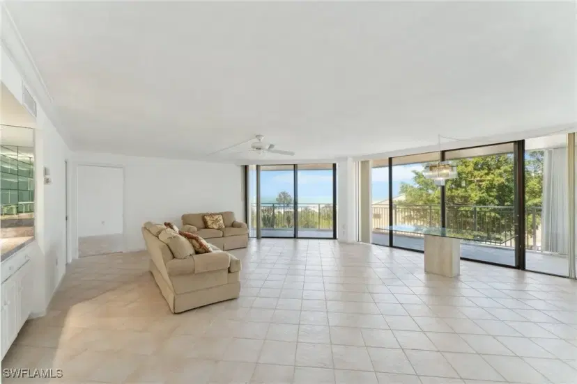 Picture of 520 S Collier Blvd 404, Marco Island FL 34145