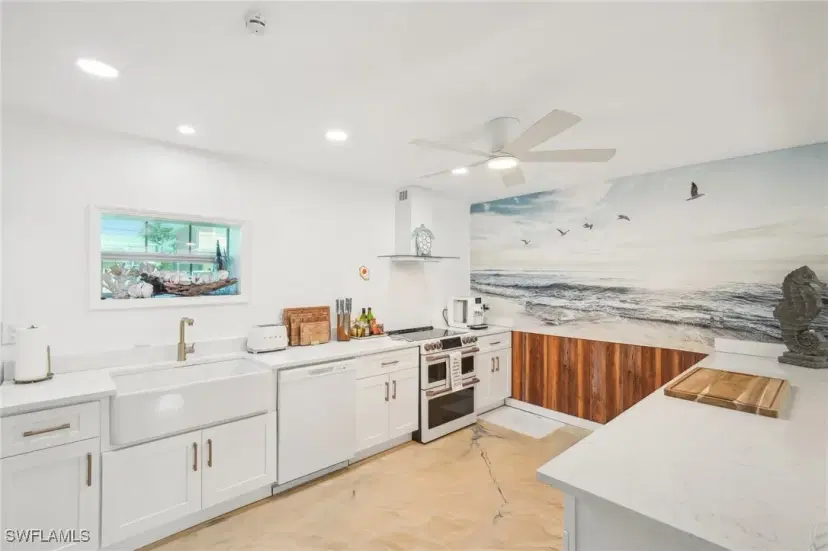 Picture of 2885 Triggerfish St, Matlacha FL 33993