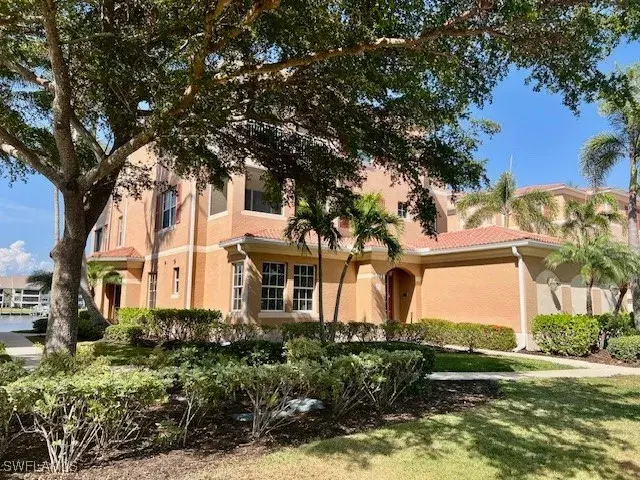 Picture of 3471 Sunset Key Cir 101, Punta Gorda, FL 33955
