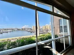 Picture of 3471 Sunset Key Cir 101, Punta Gorda, FL 33955