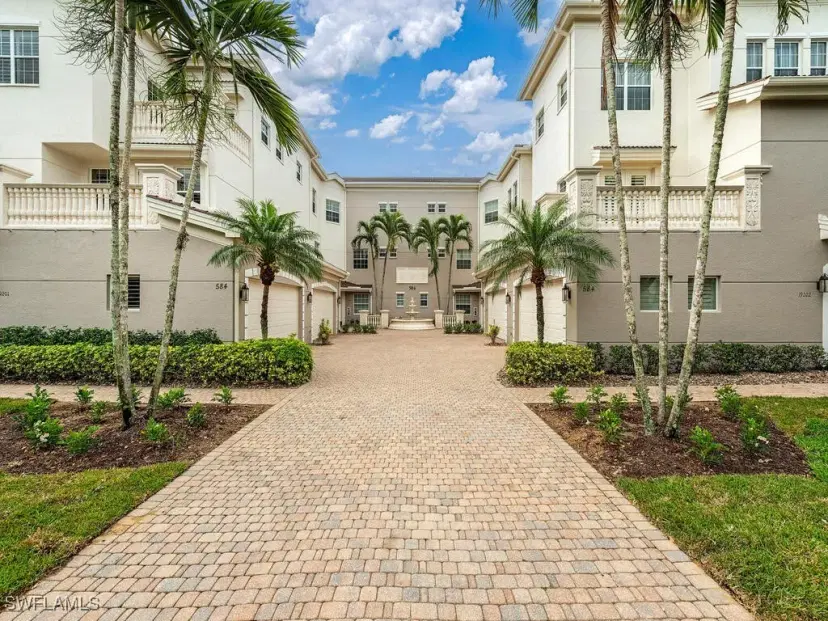 Picture of 584 Avellino Isles Cir 19102, Naples FL 34119