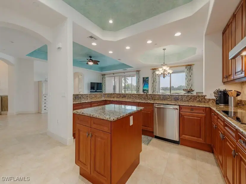 Picture of 584 Avellino Isles Cir 19102, Naples FL 34119