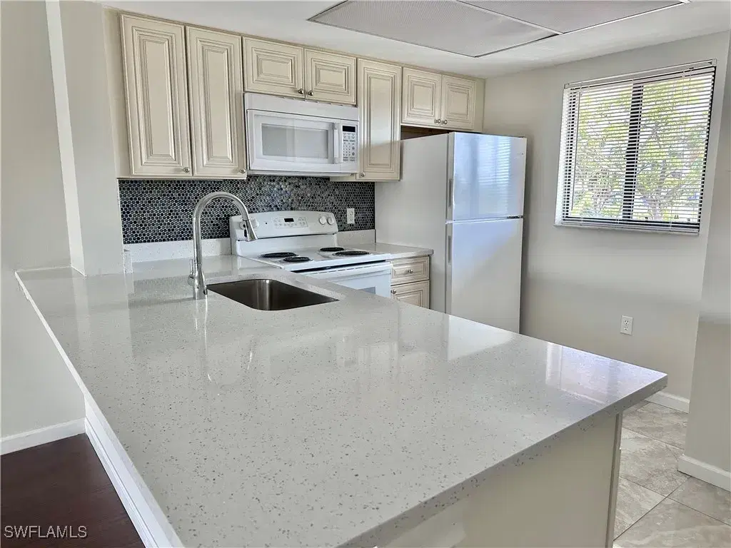 Picture of 4790 S Cleveland Ave 1605, Fort Myers, FL 33907