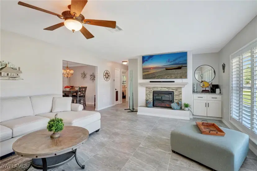 Picture of 1230 Betmar Blvd, North Fort Myers FL 33903