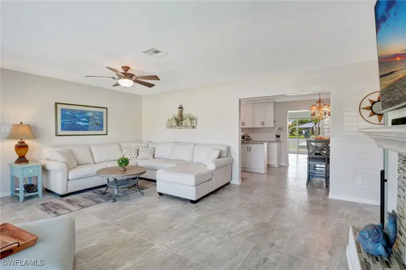 Picture of 1230 Betmar Blvd, North Fort Myers FL 33903