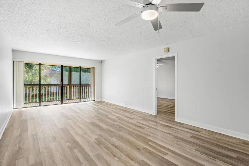 Picture of 145 Brackenwood Road, Palm Beach Gardens FL 33418