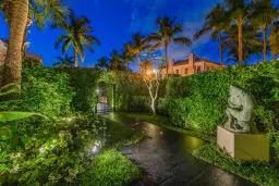 Picture of 710 N County Road, Palm Beach, FL 33480