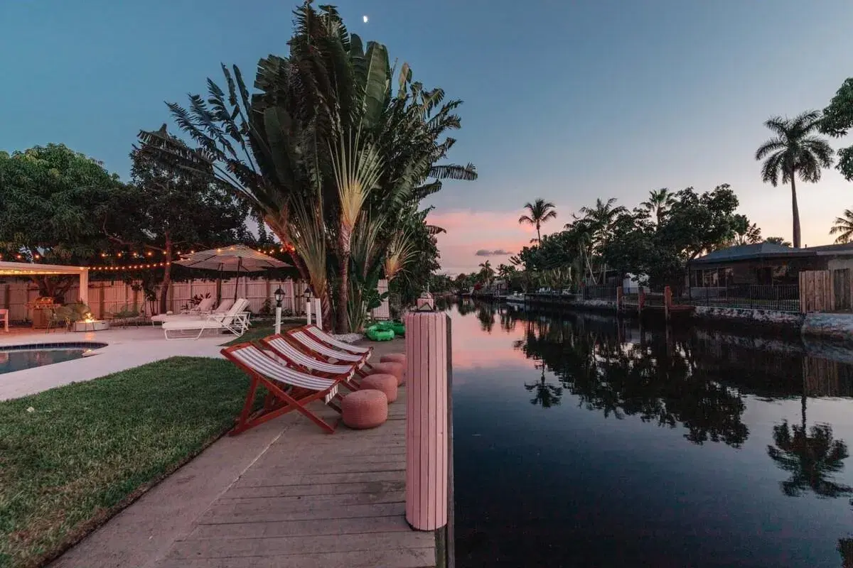 Picture of 3057 NE 16Th Ave, Oakland Park, FL 33334