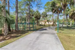 Picture of 531 5Th St Sw, Naples, FL 34117