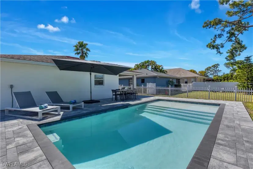 Picture of 855 98Th Ave N, Naples FL 34108