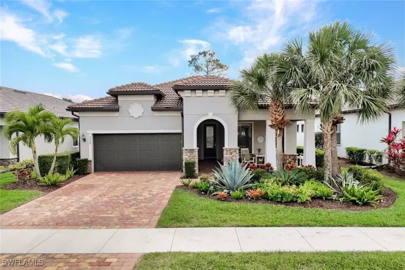 Picture of 9350 Greyhawk Trl, Naples FL 34120