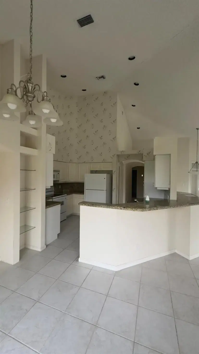 Picture of 6897 Swansea Lane, Boynton Beach FL 33472