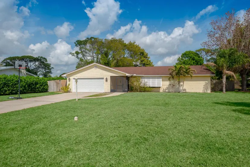 Picture of 1743 NW Spruce Ridge Drive, Stuart FL 34994
