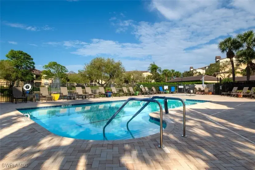 Picture of 210 Vintage Cir C103, Naples FL 34119