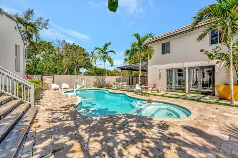 Picture of 430 NE 121St Street, Biscayne Park FL 33161
