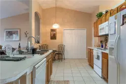 Picture of 203 SW 10Th Pl, Cape Coral, FL 33991