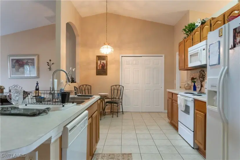 Picture of 203 SW 10Th Pl, Cape Coral FL 33991