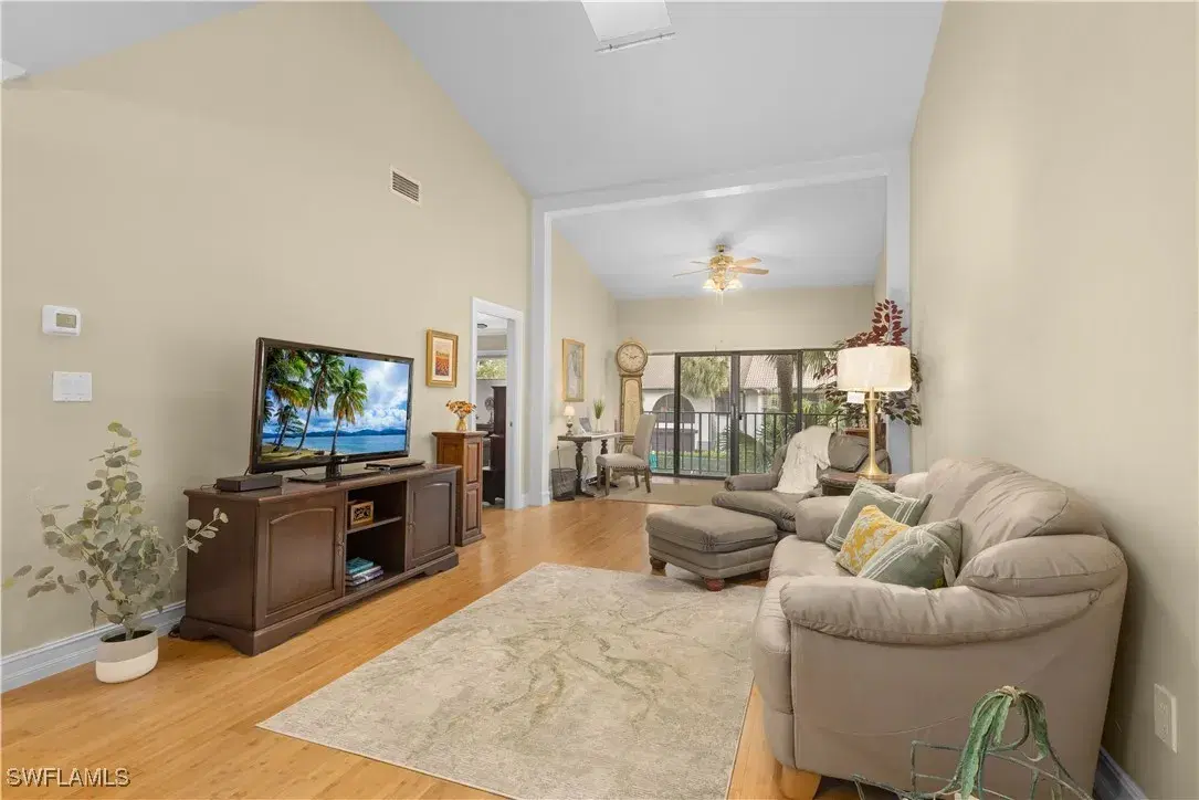 Picture of 3370 10Th St N 1308, Naples, FL 34103