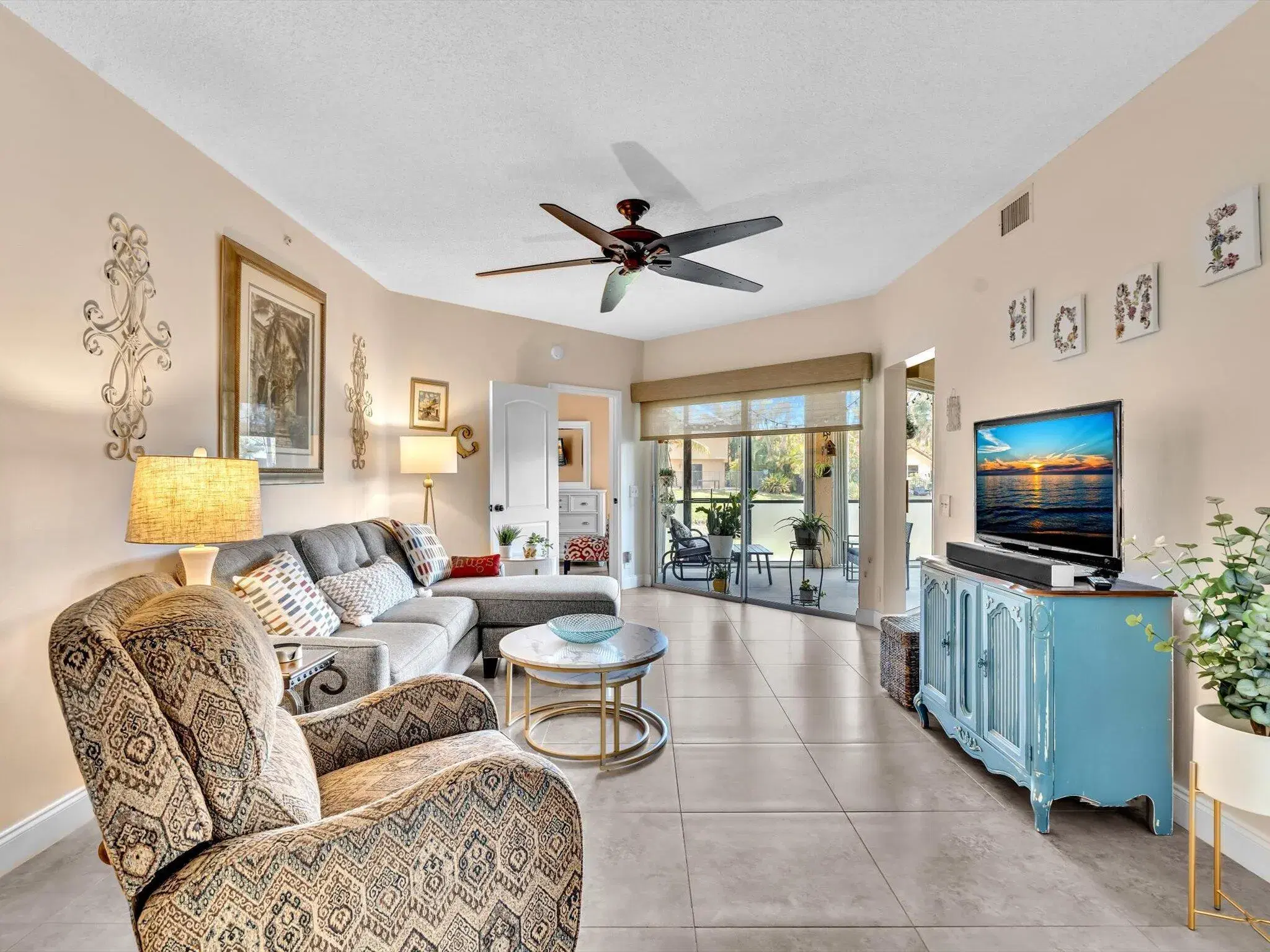 Picture of 23156 Fountain Vw D View D, Boca Raton, FL 33433