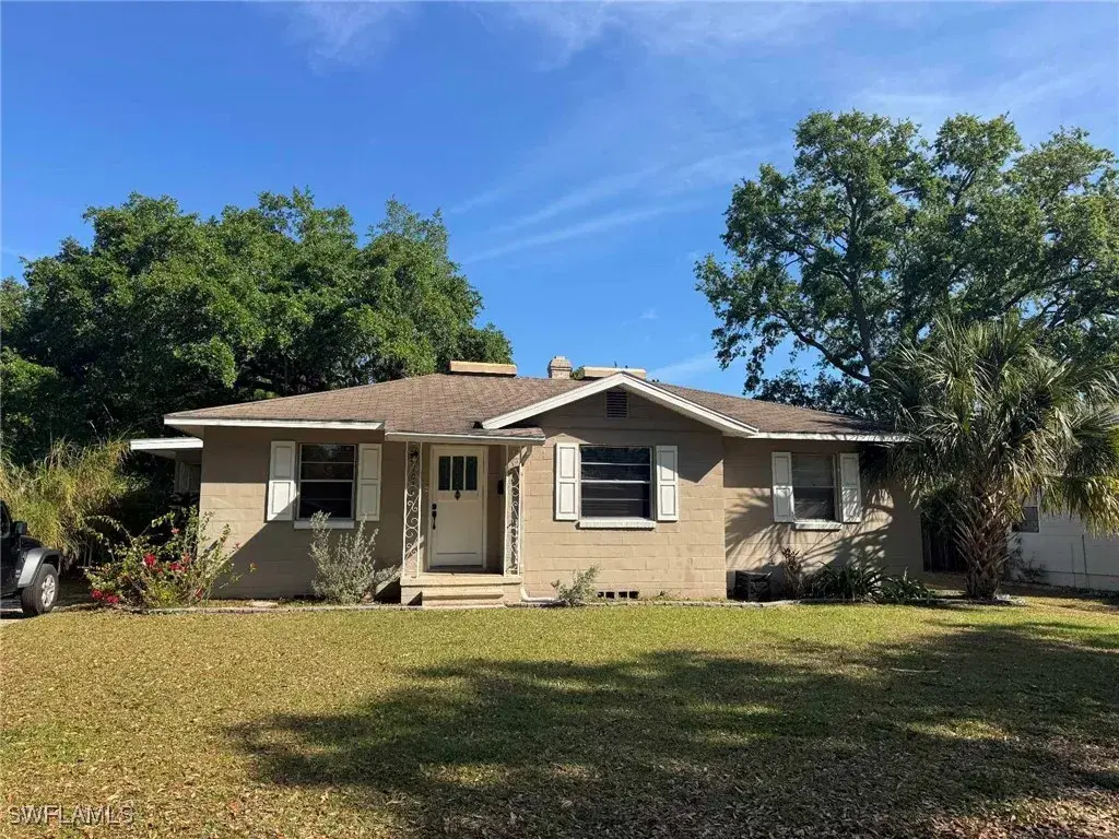 Picture of 1030 E Wallnut St, Lakeland, FL 33801