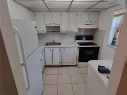 Picture of 606 SW Natura Boulevard 107, Deerfield Beach, FL 33441