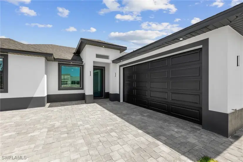 Picture of 125 Chiquita Blvd S, Cape Coral FL 33993