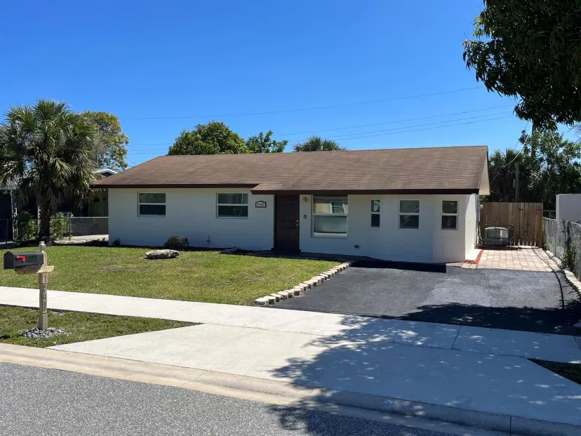 Picture of 1641 W 14Th Street, Riviera Beach FL 33404