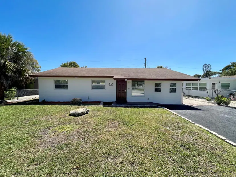 Picture of 1641 W 14Th Street, Riviera Beach FL 33404