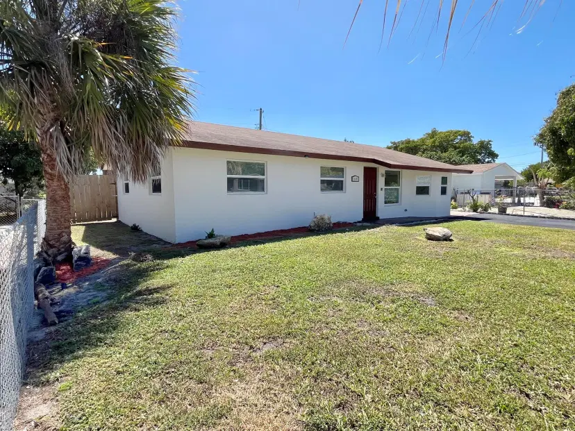Picture of 1641 W 14Th Street, Riviera Beach FL 33404