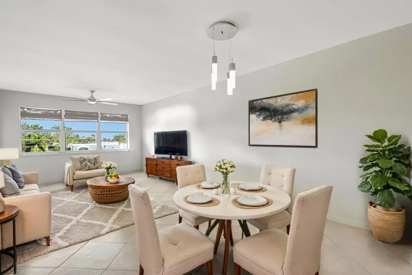 Picture of 1502 S Lakeside Drive 318, Lake Worth Beach FL 33460