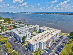 Picture of 1502 S Lakeside Drive 318, Lake Worth Beach, FL 33460
