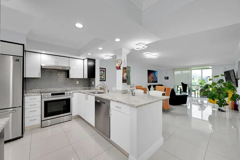 Picture of 7210 Lake Circle Drive 206, Margate FL 33063