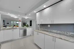 Picture of 7210 Lake Circle Drive 206, Margate, FL 33063