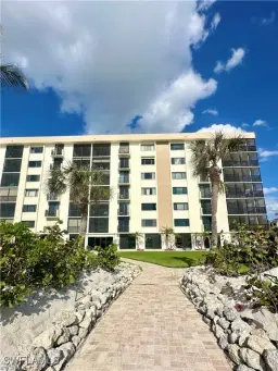 Picture of 10475 Gulf Shore Dr 151, Naples, FL 34108