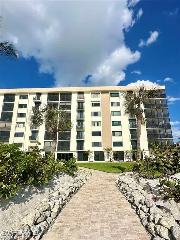 Picture of 10475 Gulf Shore Dr 151, Naples FL 34108