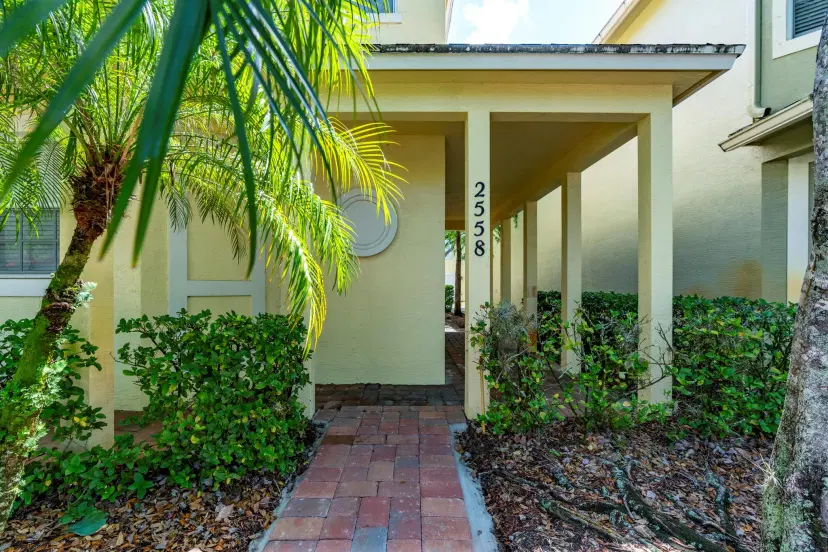 Picture of 2558 SE Pineland Drive, Port St Lucie FL 34952