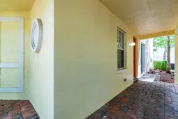 Picture of 2558 SE Pineland Drive, Port St Lucie, FL 34952