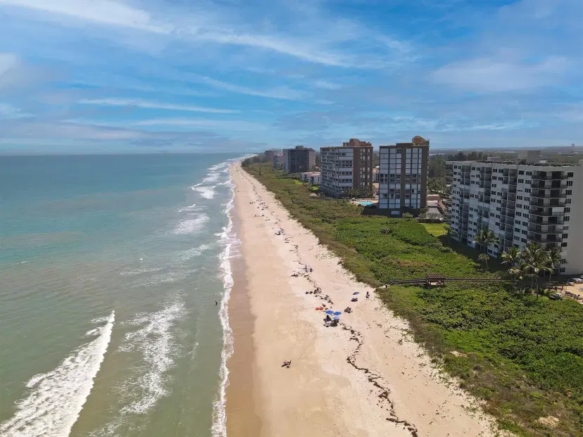 Picture of 4250 N Highway A1A 707, Fort Pierce FL 34950