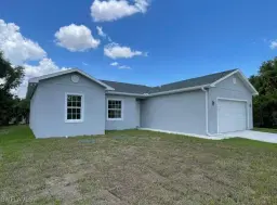Picture of 1042 N Bronze Ct, Labelle, FL 33935