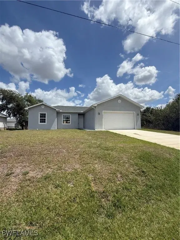 Picture of 1042 N Bronze Ct, Labelle FL 33935