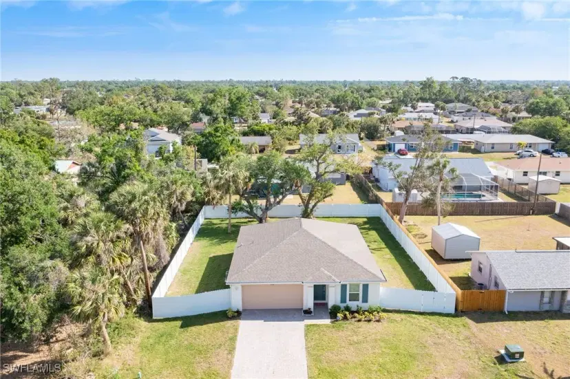 Picture of 2554 Lakeshore Cir, Port Charlotte FL 33952