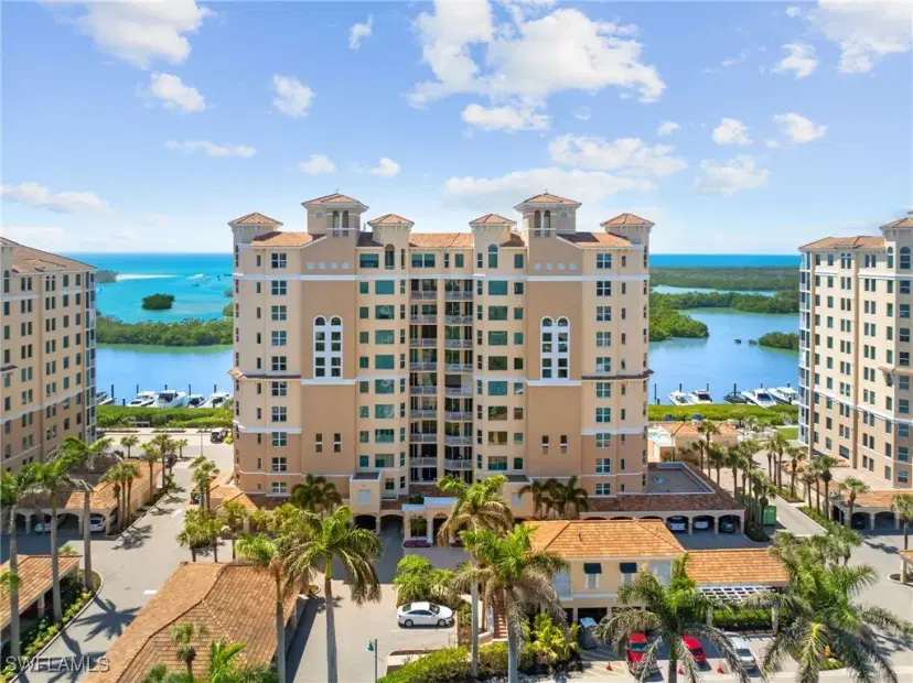 Picture of 435 Dockside Dr A804, Naples FL 34110