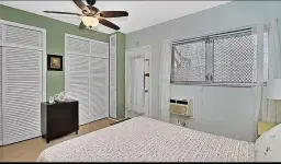 Picture of 900 SW 10Th Ter 10S, Hallandale Beach, FL 33009