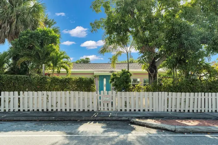 Picture of 330 S M Street, Lake Worth Beach FL 33460