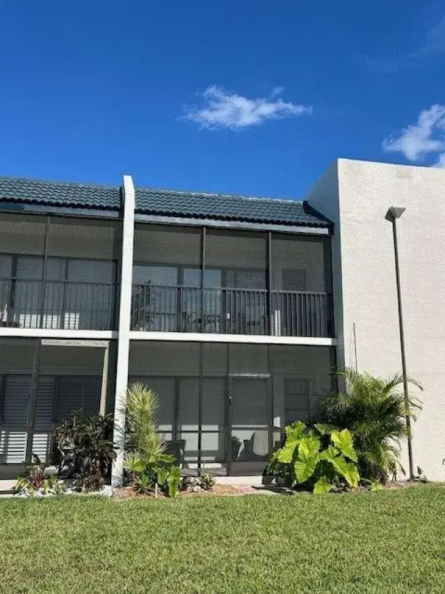 Picture of 1605 S Us Highway 1 V5-202, Jupiter FL 33477