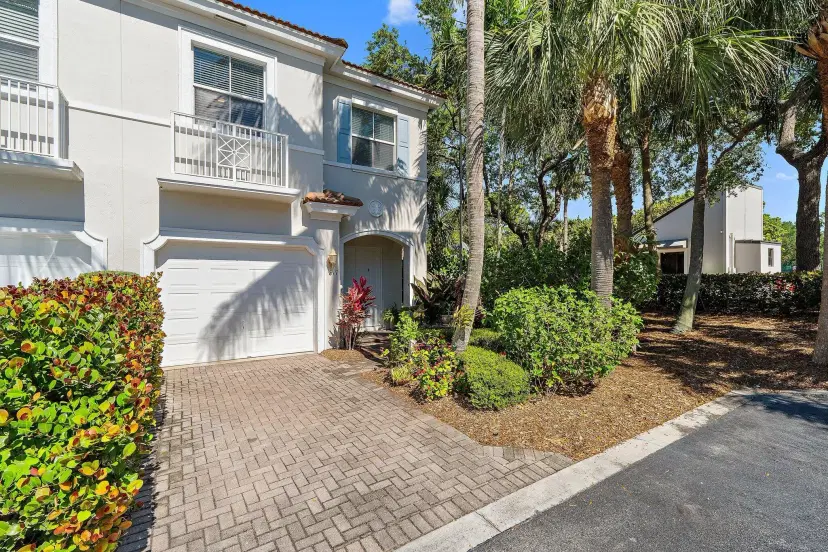 Picture of 1000 N Us Highway 1 817, Jupiter FL 33477