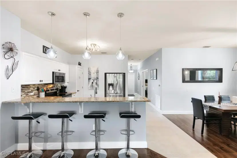 Picture of 10021 Heather Ln 803, Naples FL 34119