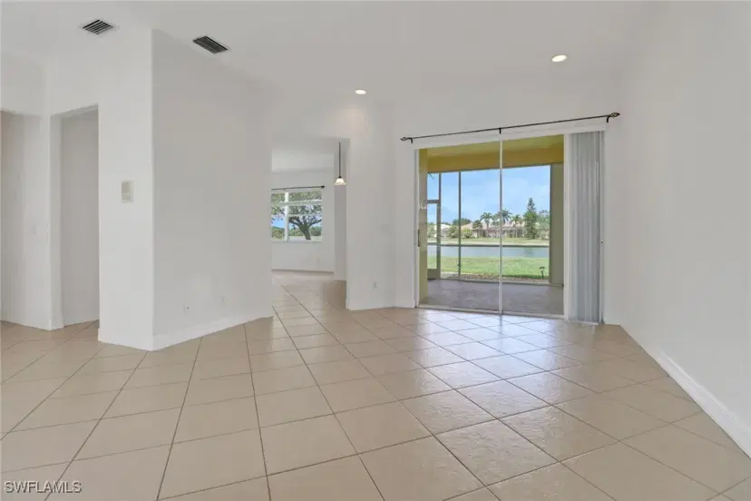 Picture of 3283 Potomac Ct, Naples FL 34120